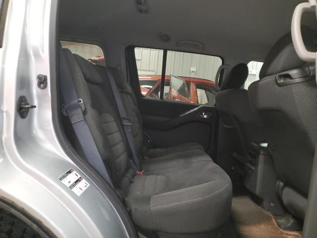 5N1AR1NN1AC622509 - 2010 NISSAN PATHFINDER S SILVER photo 11