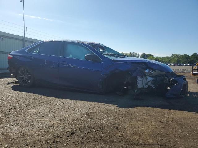 4T1BF1FK4GU549415 - 2016 TOYOTA CAMRY LE BLUE photo 4