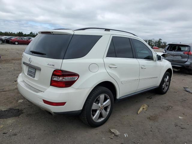4JGBB8GB4BA725098 - 2011 MERCEDES-BENZ ML 350 4MATIC WHITE photo 3