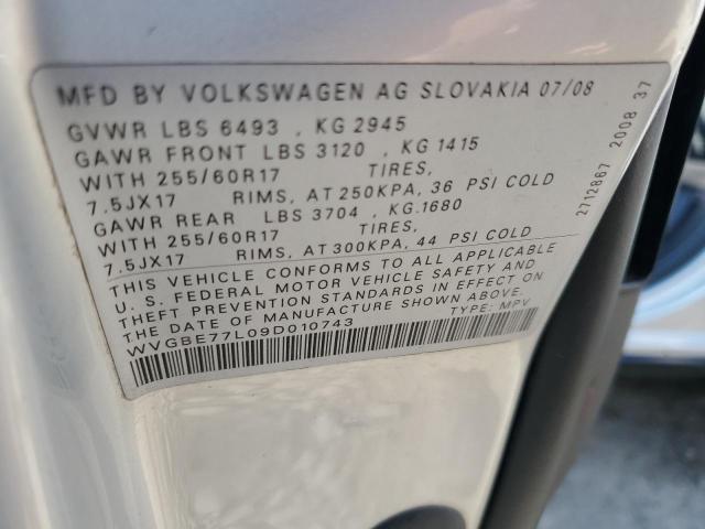 WVGBE77L09D010743 - 2009 VOLKSWAGEN TOUAREG 2 V6 SILVER photo 13