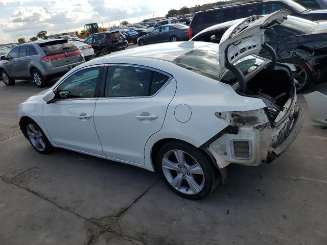 19VDE1F75FE001022 - 2015 ACURA ILX 20 TECH WHITE photo 2