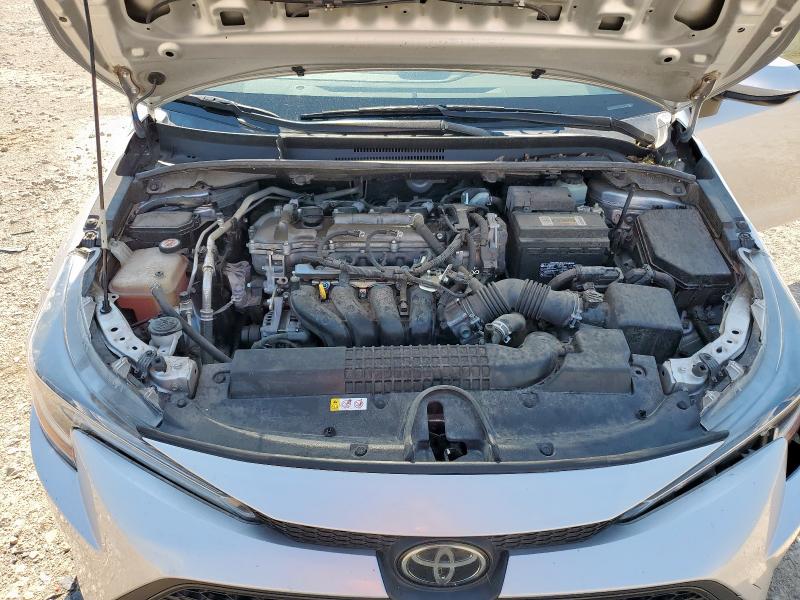 JTDEPRAE1LJ064188 - 2020 TOYOTA COROLLA LE Srebrny zdjęcie 11