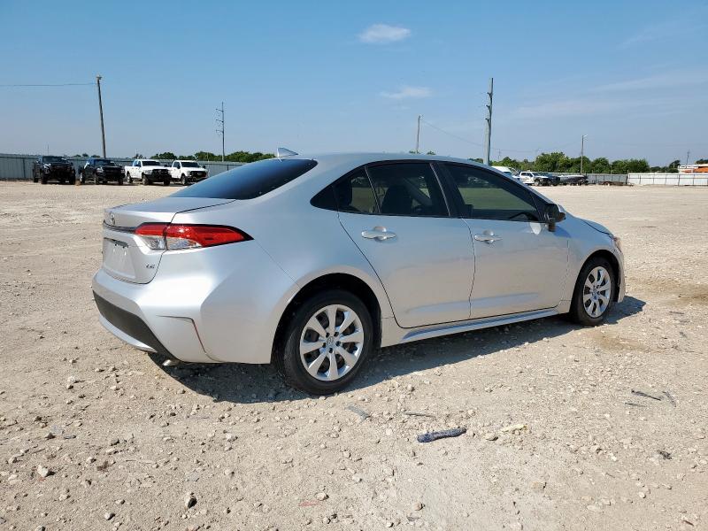 JTDEPRAE1LJ064188 - 2020 TOYOTA COROLLA LE Srebrny zdjęcie 3
