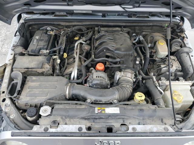 1C4BJWDGXEL305186 - 2014 JEEP WRANGLER U SPORT Gümüş fotoğraf 11