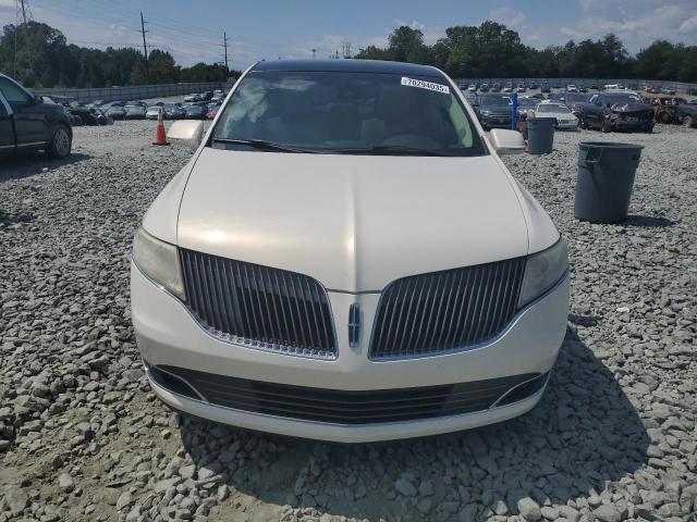 2LMHJ5FK6DBL54339 - 2013 LINCOLN MKT BEIGE photo 5