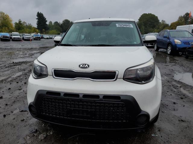 KNDJN2A26E7018437 - 2014 KIA SOUL WHITE photo 5