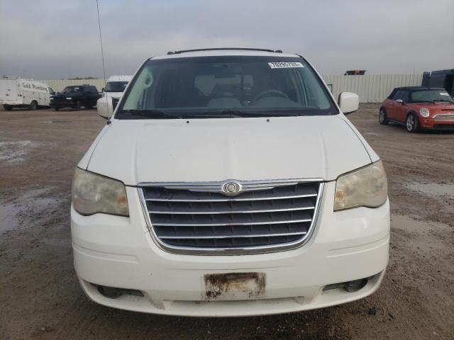 2A8HR54P38R779630 - 2008 CHRYSLER TOWN & COU TOURING WHITE photo 5