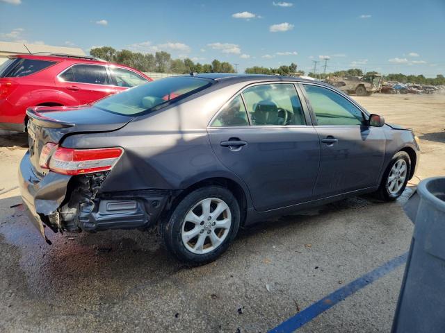 4T4BF3EK8BR196267 - 2011 TOYOTA CAMRY BASE GRAY photo 3