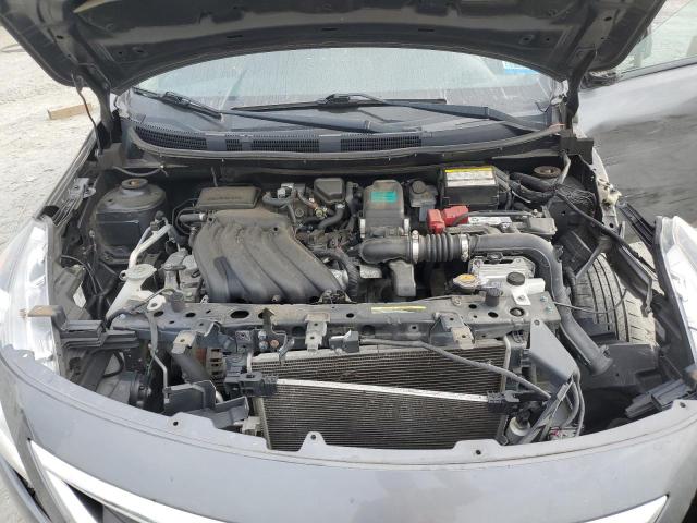 3N1CN7AP7KL865642 - 2019 NISSAN VERSA S ნაცრისფერი ფოტო 11