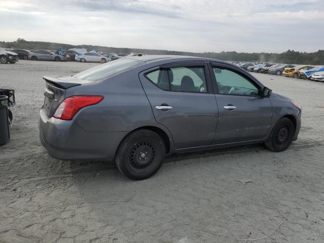 3N1CN7AP7KL865642 - 2019 NISSAN VERSA S ნაცრისფერი ფოტო 3