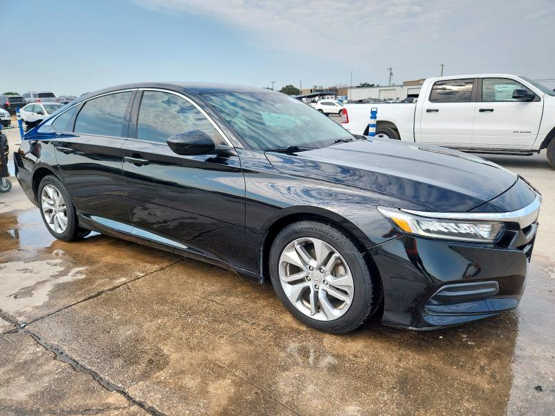 1HGCV1F11JA122092 - 2018 HONDA ACCORD LX BLACK photo 4