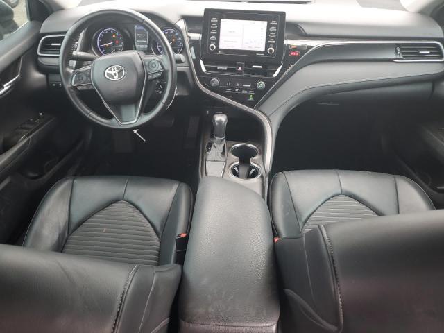 4T1G11AKXMU463081 - 2021 TOYOTA CAMRY SE SILVER photo 8