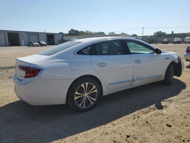 1G4ZP5SS8JU141676 - 2018 BUICK LACROSSE ESSENCE WHITE photo 3