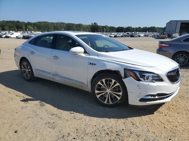 1G4ZP5SS8JU141676 - 2018 BUICK LACROSSE ESSENCE WHITE photo 4