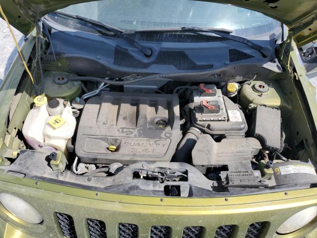 1C4NJRFBXCD633540 - 2012 JEEP PATRIOT LATITUDE GREEN photo 12