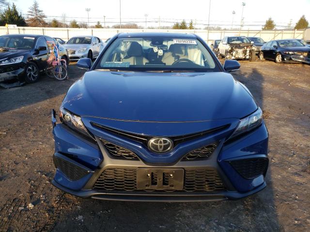 4T1G11AK9PU087543 - 2023 TOYOTA CAMRY SE NIGHT SHADE BLUE photo 5