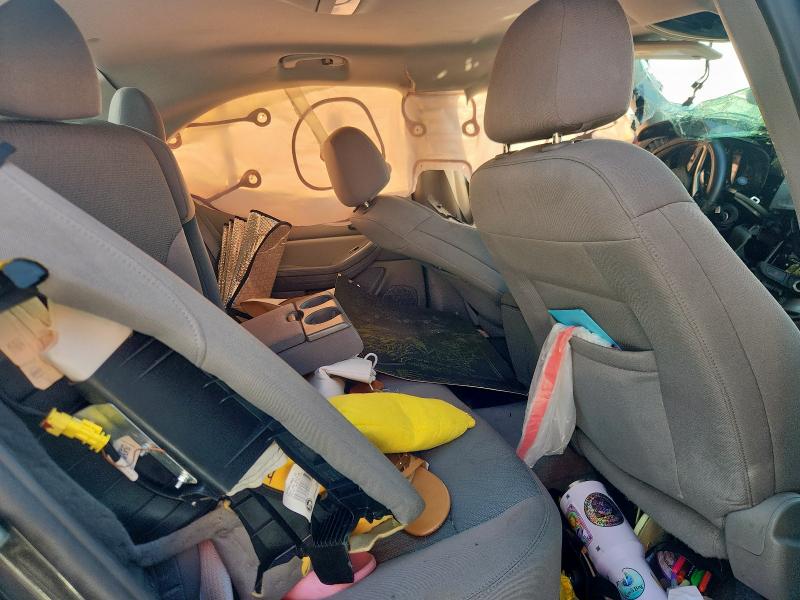 1G11B5SAXGU111135 - 2016 CHEVROLET MALIBU LIM LS GRAY photo 10