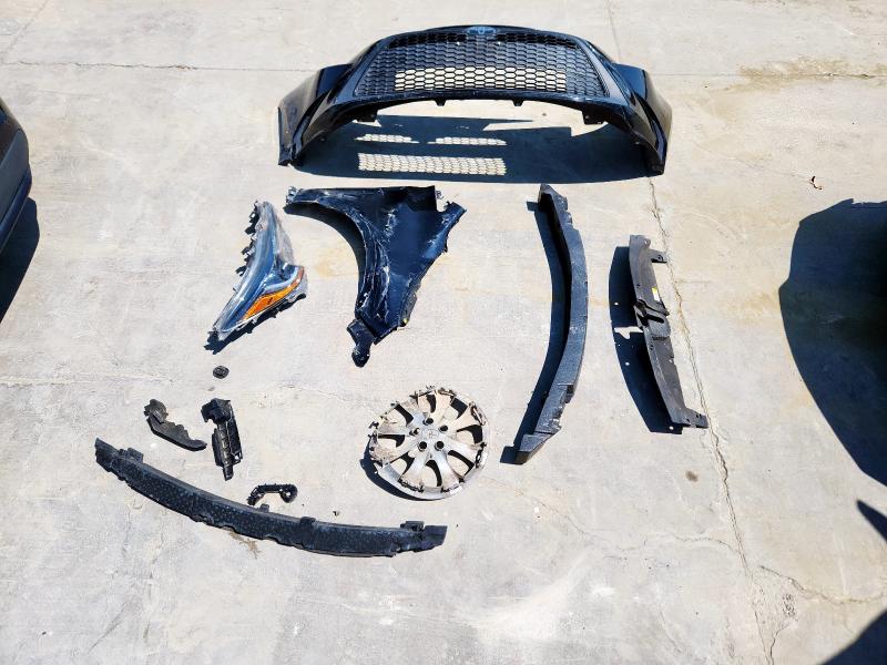 5YFEPMAE7NP305320 - 2022 TOYOTA COROLLA LE BLACK photo 12