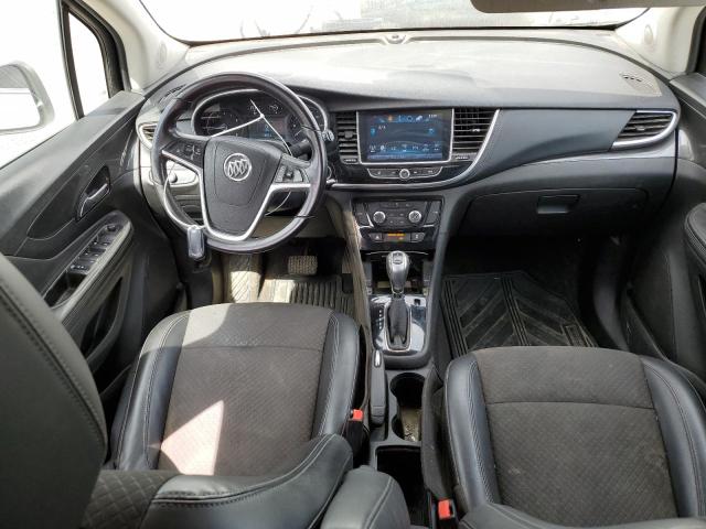 KL4CJASB5JB558960 - 2018 BUICK ENCORE PREFERRED Weiß Foto 8