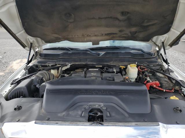 3C7WRNDL8KG691734 - 2019 RAM 5500 WHITE photo 7