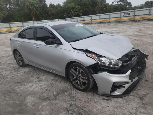 3KPF34AD3KE028749 - 2019 KIA FORTE GT LINE SILVER photo 4