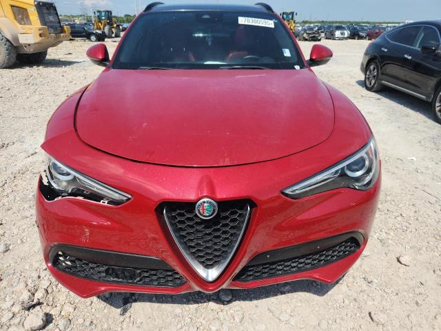 ZASFAKNN4J7B76895 - 2018 ALFA ROMEO STELVIO TI SPORT RED photo 5