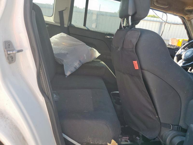 1J4NT1GA0BD105256 - 2011 JEEP PATRIOT SPORT BURN photo 11