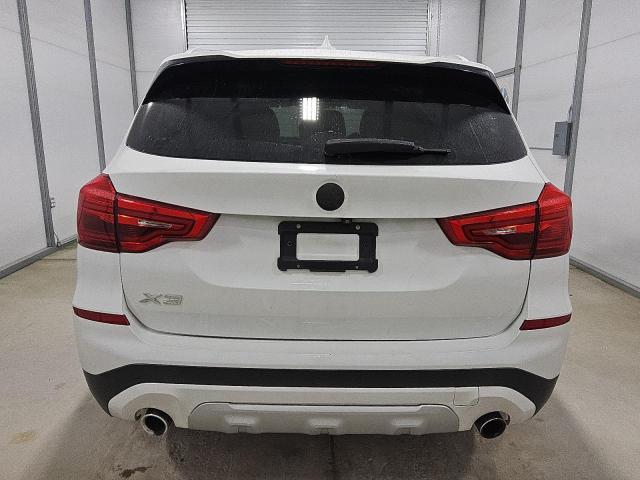5UXTR9C5XJLD58822 - 2018 BMW X3 XDRIVE30I WHITE photo 6