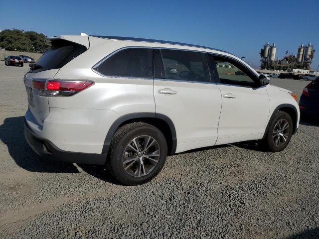 5TDKKRFH6GS502488 - 2016 TOYOTA HIGHLANDER XLE 白色 照片 3