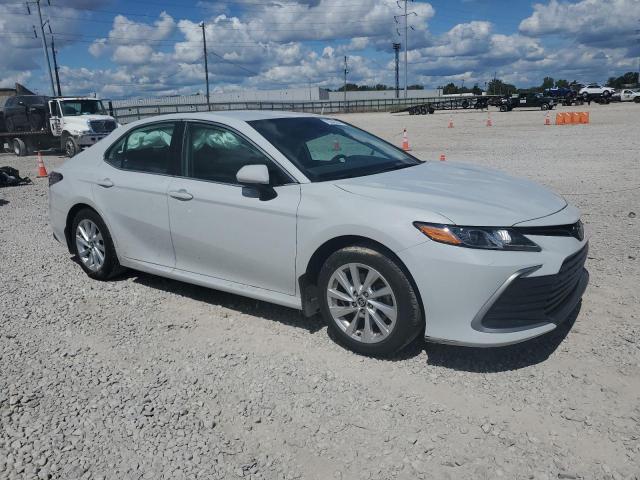 4T1C11AK8PU107571 - 2023 TOYOTA CAMRY LE 白色 照片 4