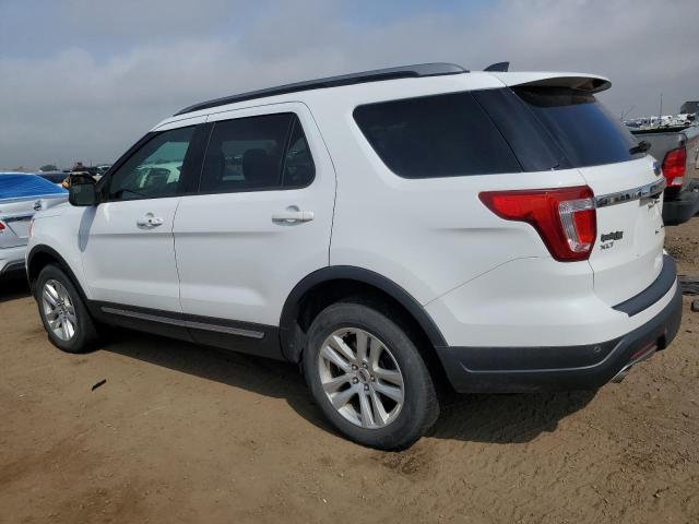 1FM5K8DH2JGA55519 - 2018 FORD EXPLORER XLT WHITE photo 2