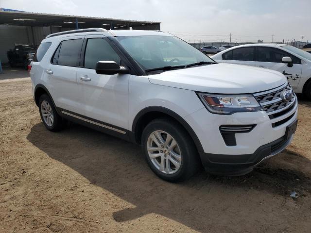 1FM5K8DH2JGA55519 - 2018 FORD EXPLORER XLT WHITE photo 4