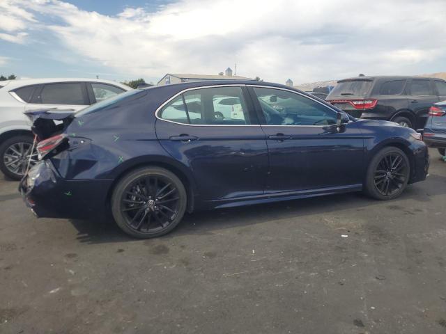 4T1K61BK1NU053720 - 2022 TOYOTA CAMRY XSE BLUE photo 3