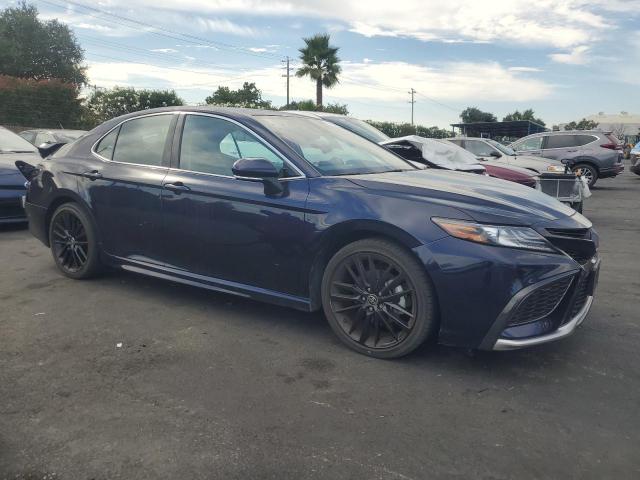 4T1K61BK1NU053720 - 2022 TOYOTA CAMRY XSE BLUE photo 4