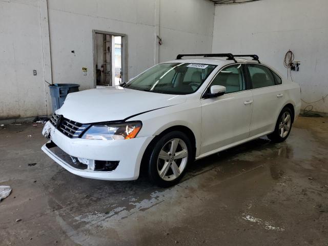 2013 VOLKSWAGEN PASSAT SE, 