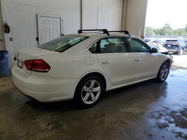 1VWBH7A3XDC051199 - 2013 VOLKSWAGEN PASSAT SE 白色 照片 3