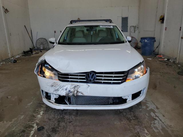 1VWBH7A3XDC051199 - 2013 VOLKSWAGEN PASSAT SE 白色 照片 5