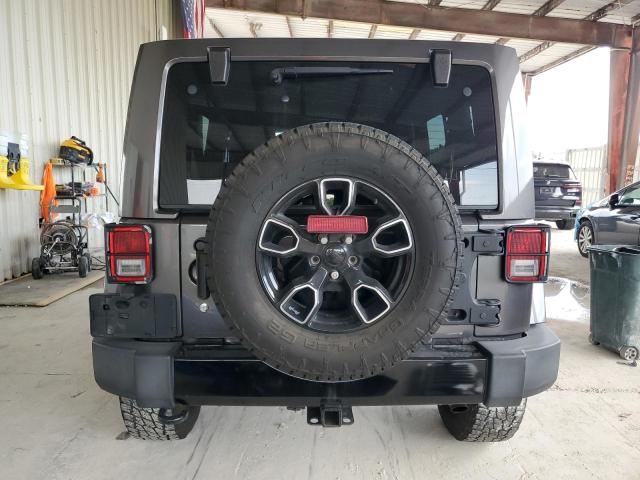 1C4HJWEG9JL887672 - 2018 JEEP WRANGLER U SAHARA Boz foto 6