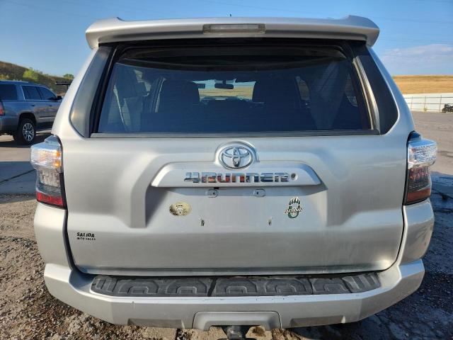 JTEBU5JR5G5351860 - 2016 TOYOTA 4RUNNER SR5/SR5 PREMIUM 银色 照片 6