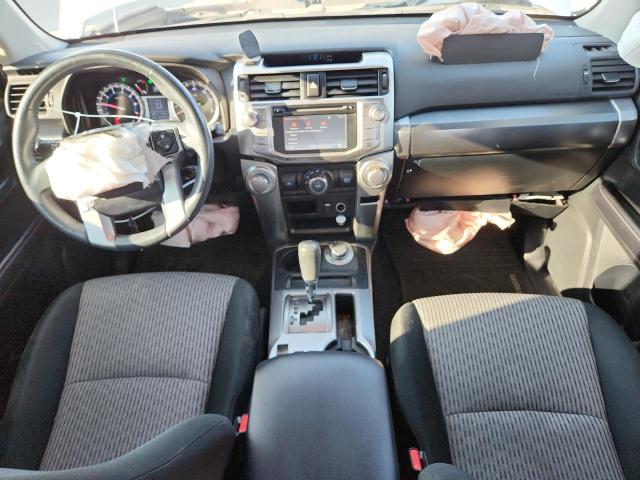 JTEBU5JR5G5351860 - 2016 TOYOTA 4RUNNER SR5/SR5 PREMIUM 银色 照片 8