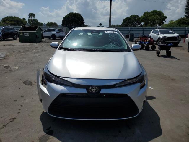 5YFB4MDE6RP182509 - 2024 TOYOTA COROLLA LE SILVER photo 5