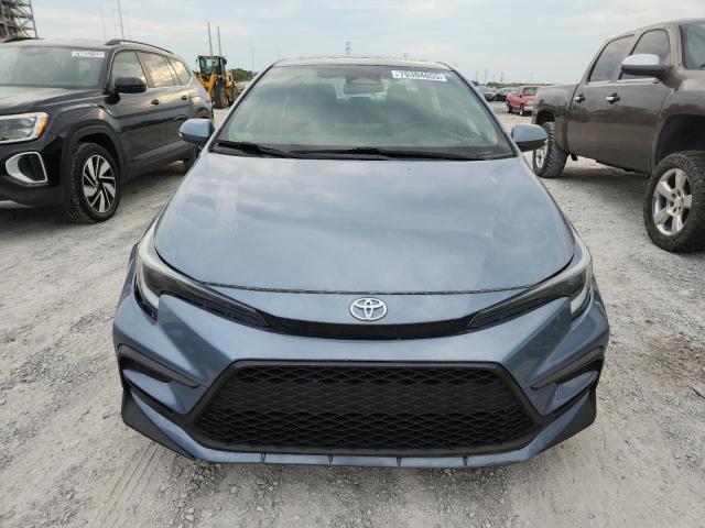 5YFP4MCE1PP161569 - 2023 TOYOTA COROLLA SE أزرق صورة 5