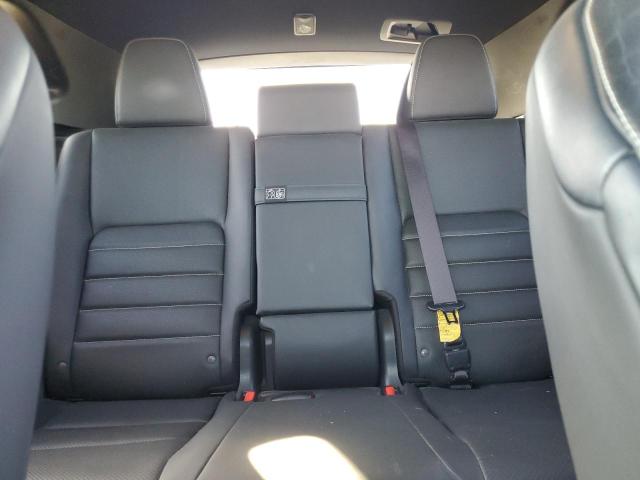 JTJYARBZ9K2120982 - 2019 LEXUS NX 300 BASE Srebrny zdjęcie 10