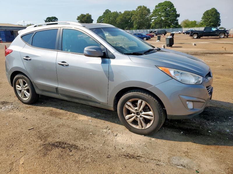 KM8JU3AC6DU675655 - 2013 HYUNDAI TUCSON GLS SILVER photo 4