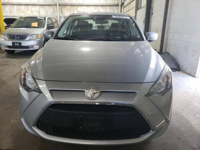 3MYDLBYV1KY523333 - 2019 TOYOTA YARIS L SILVER photo 5