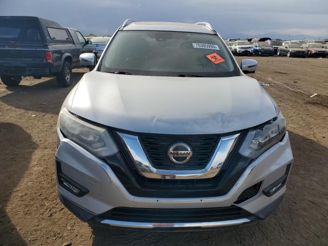 JN8AT2MV6JW303767 - 2018 NISSAN ROGUE S SILVER photo 5