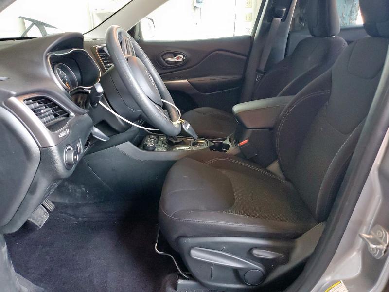 1C4PJMCX5KD101994 - 2019 JEEP CHEROKEE LATITUDE 银色 照片 7