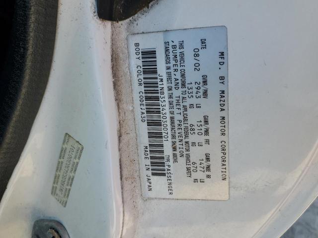 JM1NB353430300701 - 2003 MAZDA MX-5 MIATA BASE WHITE photo 12