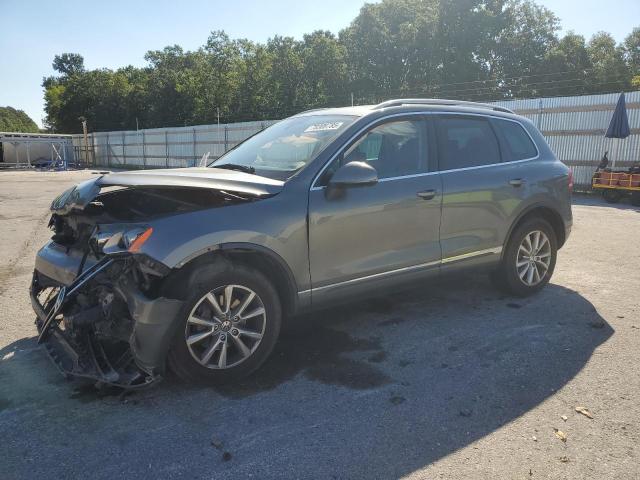 2014 VOLKSWAGEN TOUAREG V6, 