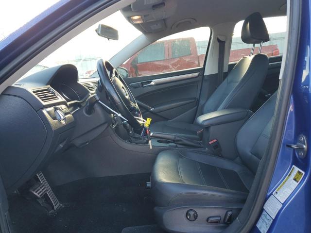 1VWDT7A31HC066297 - 2017 VOLKSWAGEN PASSAT R-LINE Blau Foto 7